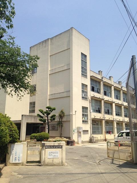 Junior high school. Sakai Tatsuhigashi Mozu until junior high school 436m