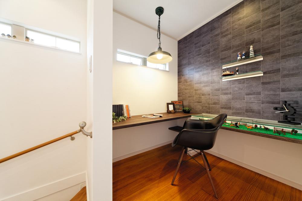 Model house photo. Where I went up the stairs, Little space of Papa dedicated. (Flower Expo model house Ichi No. Museum)