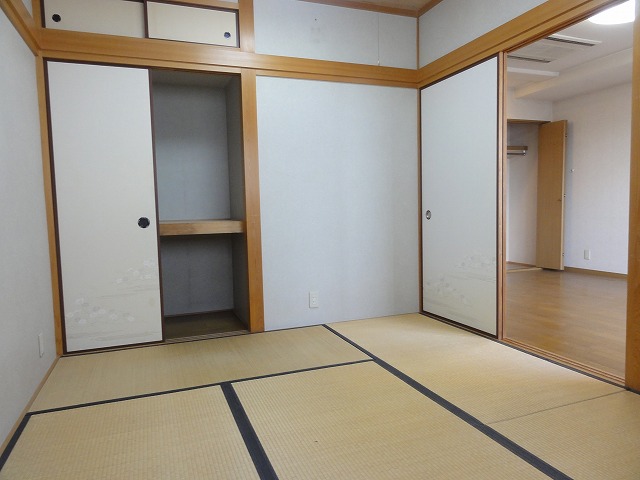 Other room space. It becomes a soothing space. (Japanese-style)