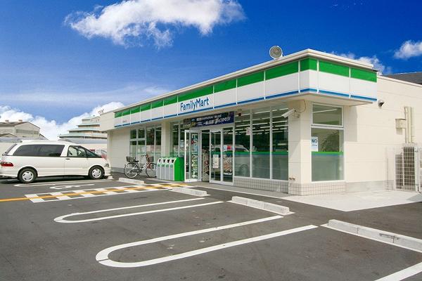 Convenience store. FamilyMart Kyoya 570m to Higashiyama shop