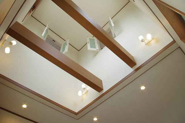 Model house photo.  [Model House: No. 6 areas]  Atrium on the living. Also communication with the first floor and the second floor of the room with a window!