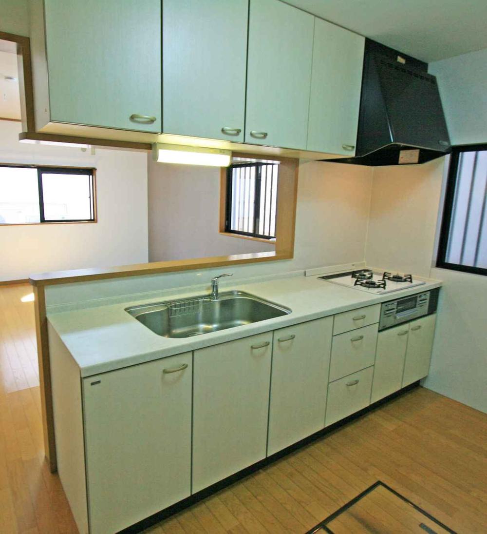 Kitchen. It is also a large kitchen in the system kitchen ☆ 
