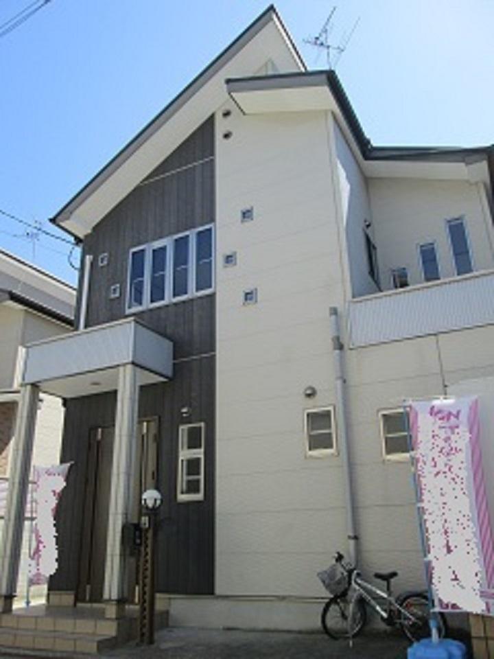 Local appearance photo. Good looking appearance with sharp design.