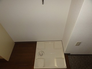 Other Equipment. Indoor Laundry Storage