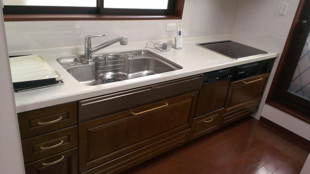 Kitchen. It is a good kitchen usability.