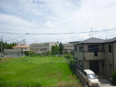 View photos from the dwelling unit. View from the site (July 2013) Shooting