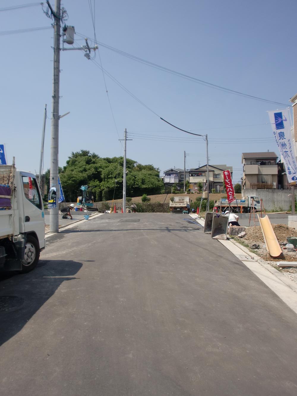 Local photos, including front road. A quiet development is a subdivision