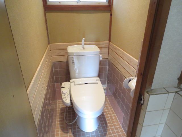 Toilet