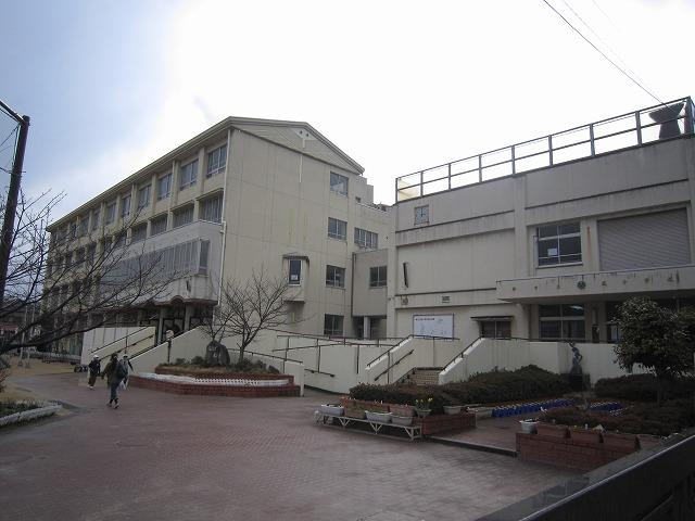 Primary school. 467m to Sakai City Feng Elementary School
