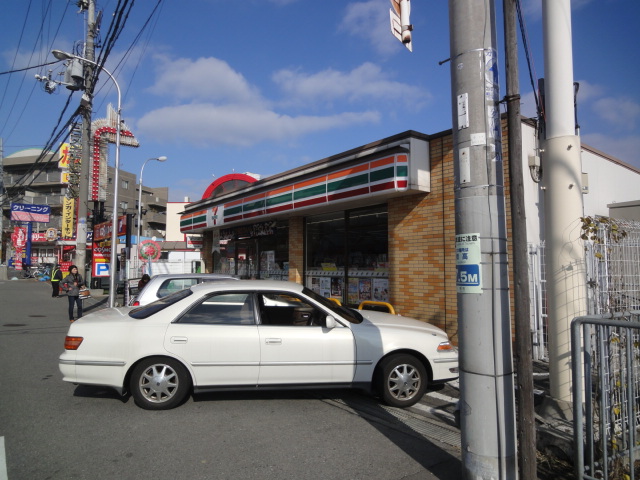 Convenience store. Seven-Eleven Sakai Uenoshiba cho 3 Chomise (convenience store) to 213m
