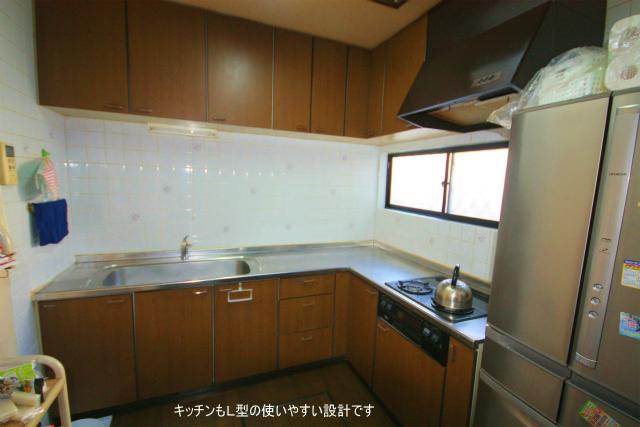 Kitchen. L-shaped kitchen is a kitchen with a spacious work space in the larger