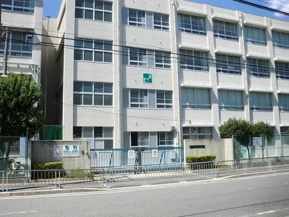 Primary school. 1197m to Sakai City Tachihama Terahigashi Elementary School