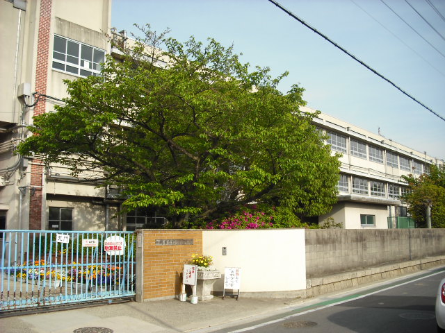 Primary school. Sakaishiritsu Fukusen up to elementary school (elementary school) 624m