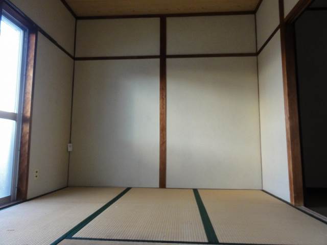 Living and room. Japanese-style room 2