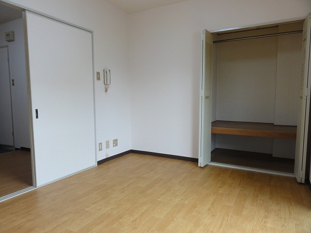 Other room space. Western-style 2