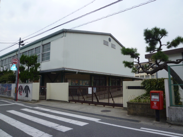Primary school. 575m to Sakai City Feng elementary school (elementary school)