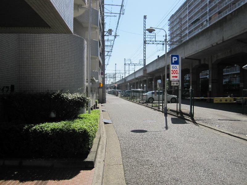 Local appearance photo. Frontal road