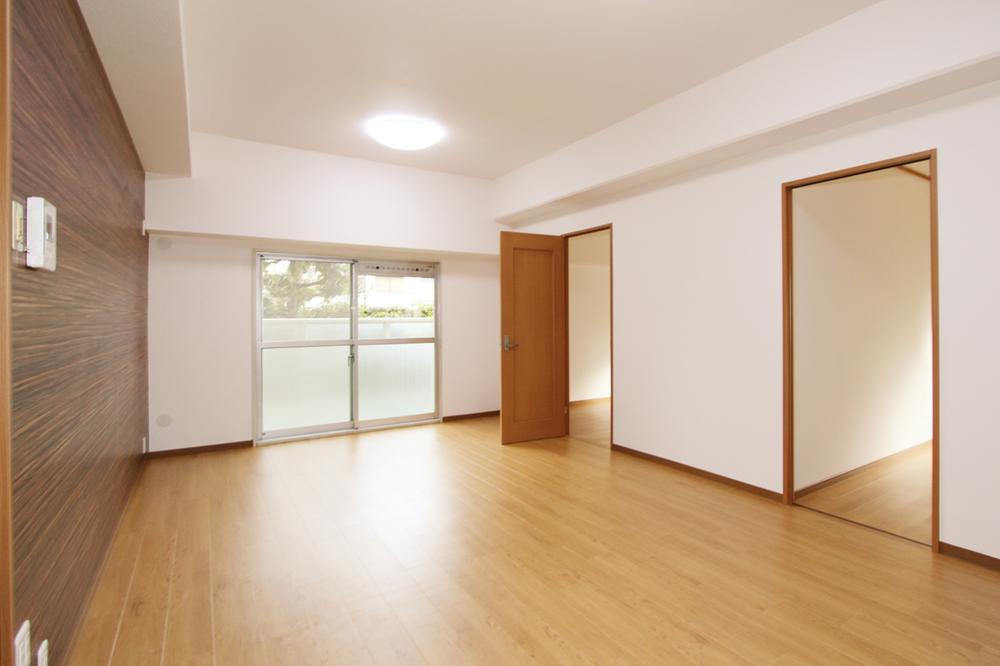 Living. LDK will clean the floor tile, Also instead of sticking Cross.