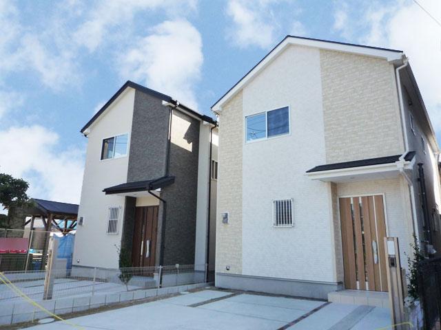 Same specifications photos (appearance). Same specifications photos (streets) all 4 House! The entire road 6m or more!