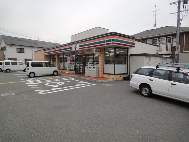 Convenience store. Seven-Eleven Sakai Mikunigaoka Station East store up (convenience store) 396m