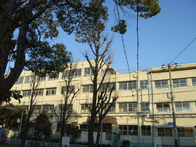 Primary school. 290m to Sakai City Takashi Mikuni elementary school (elementary school)