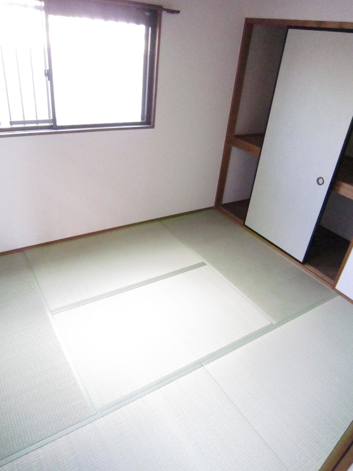 Other room space. Japanese-style space to settle down