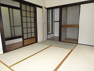 Living and room. Room (Japanese-style room 2)