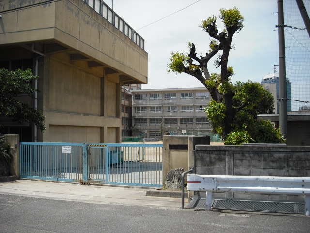 Primary school. 862m to Sakai City Enoki elementary school (elementary school)