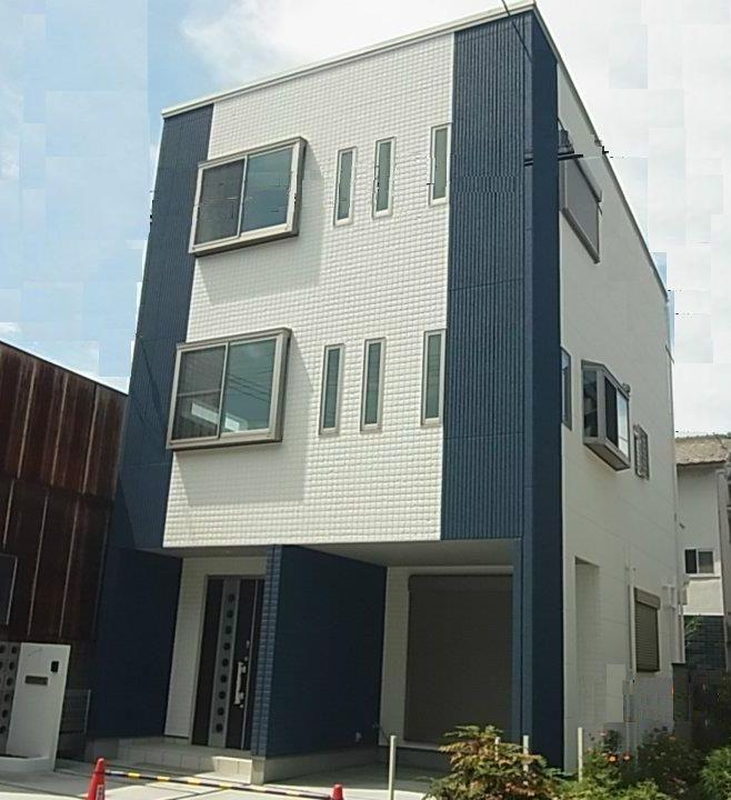 Rendering (appearance). Three stories Appearance construction case