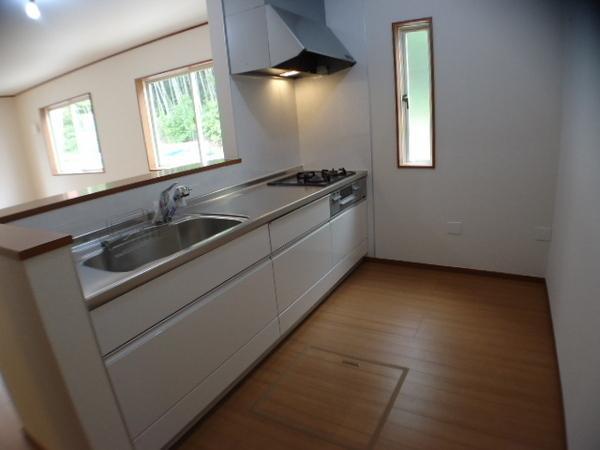 Same specifications photo (kitchen)