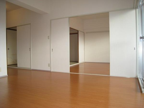 Living and room