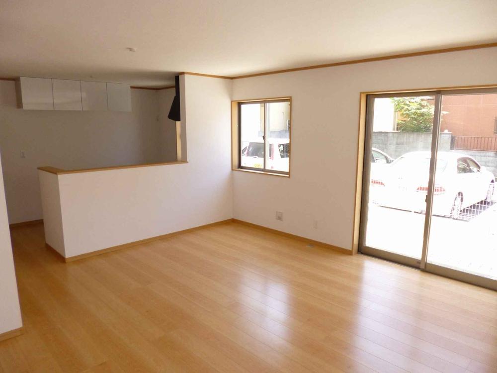 Same specifications photos (living). Bright and spacious living room.