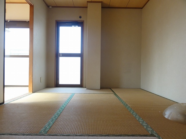 Living and room. Room (Japanese-style)