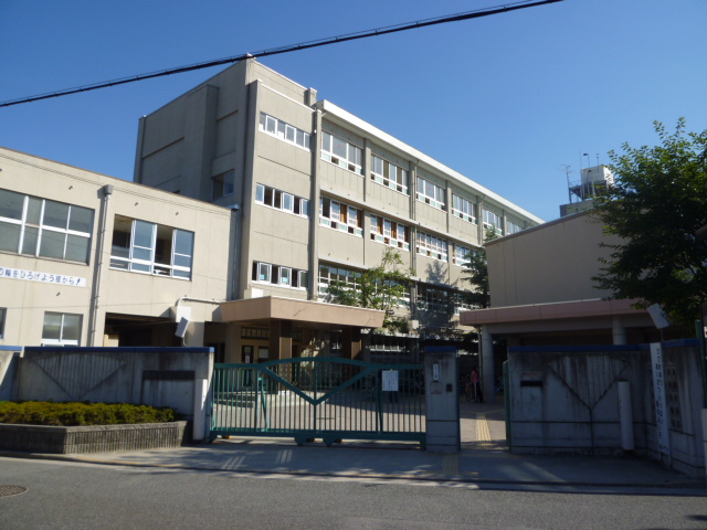 Primary school. Enoki up to elementary school (elementary school) 1043m