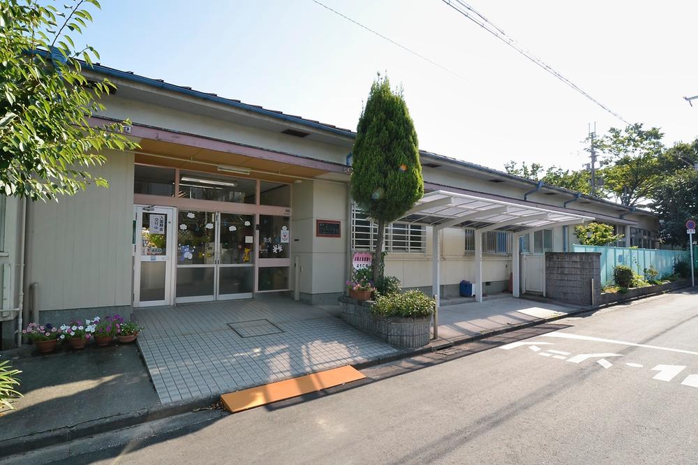 kindergarten ・ Nursery. 750m walk about 10 minutes to municipal Takashi Mikuni kindergarten