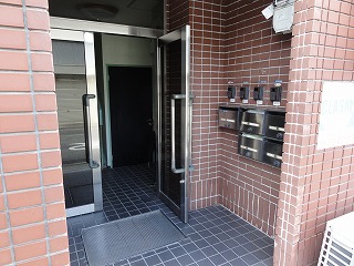 Other common areas. Shared entrance