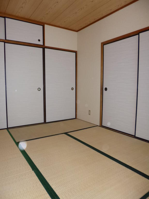 Other room space. Japanese style room