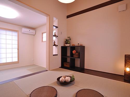 Non-living room. Space of relaxation on the second floor of a Japanese-style room.