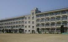 Junior high school. Cinda 1040m until junior high school