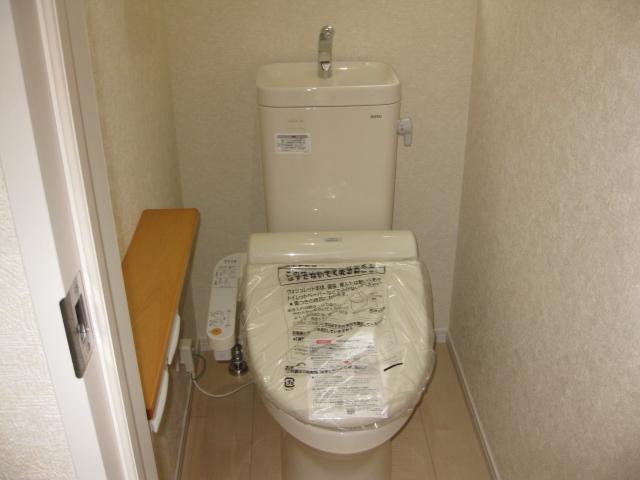 Toilet.  ☆ 2F ・ toilet ☆