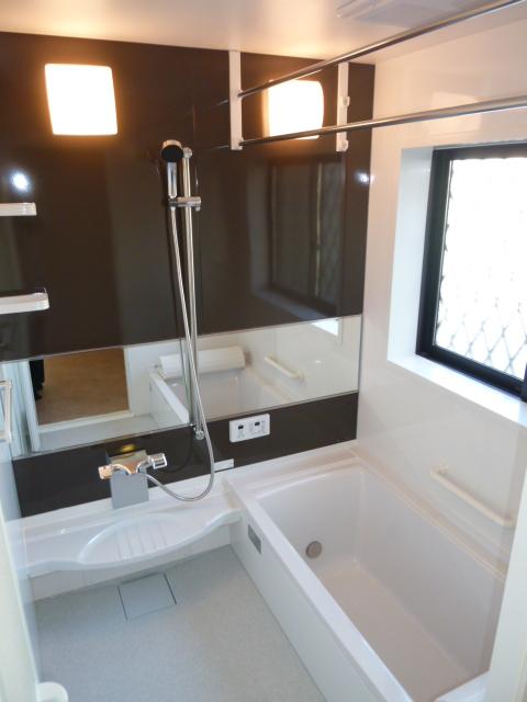 Other Equipment. Bright bathroom with large windows heals tired of the day.