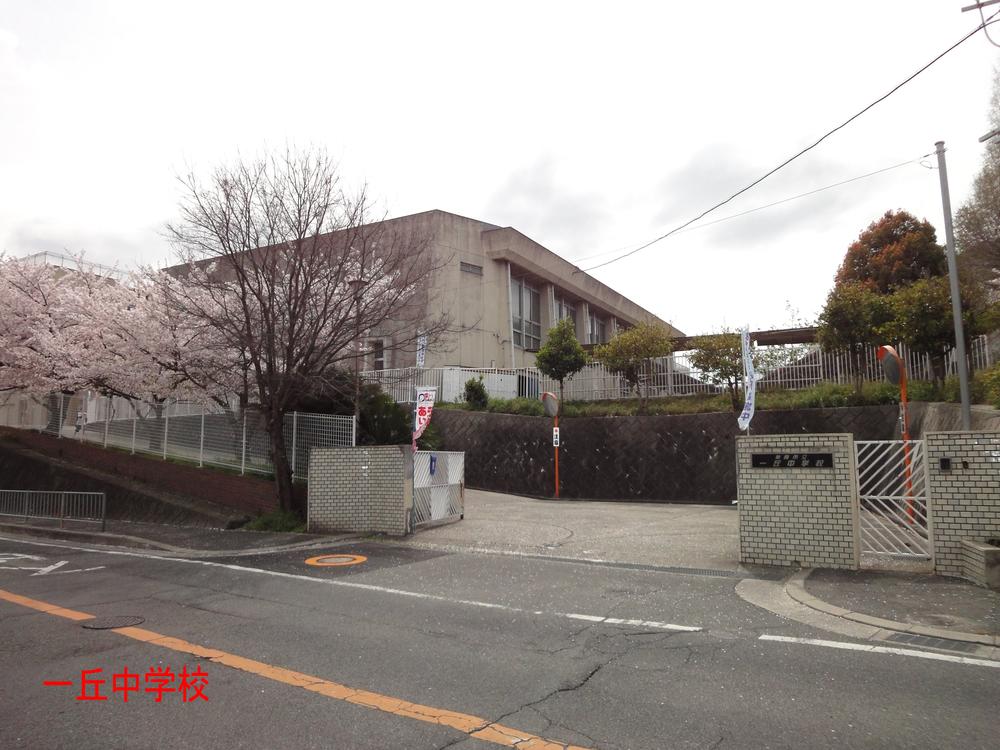 Junior high school. Sennan City Ichioka until junior high school 3064m