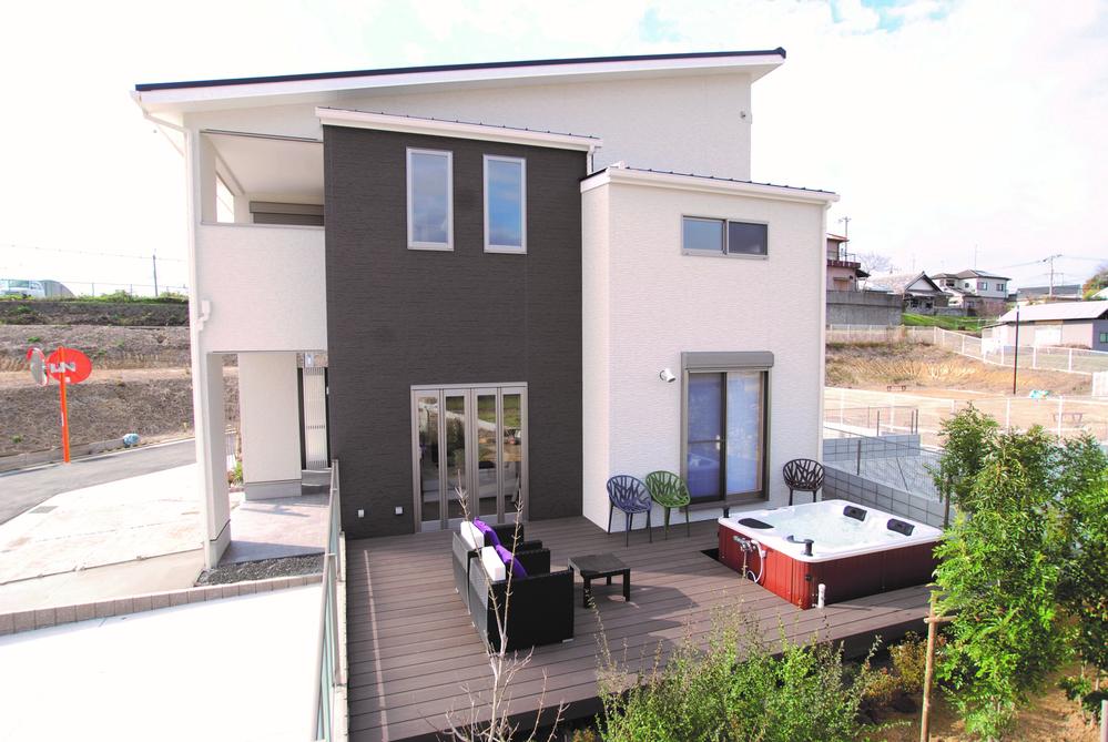 Local appearance photo. Jacuzzi Mai House sound to enjoy an elegant time.