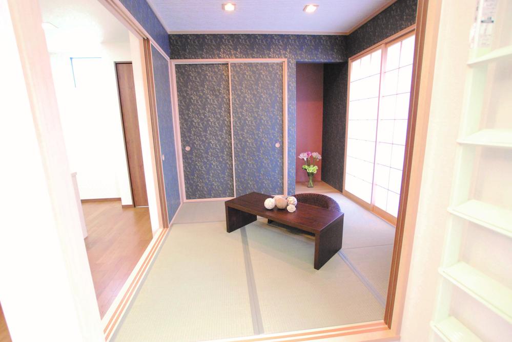 Other introspection. Or it can be used as a space of small children because from the kitchen and the living eye can reach, Easy-to-use Japanese-style room in the best also for the visitors, .