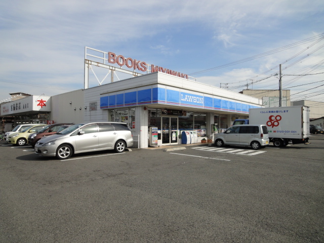 Convenience store. 621m until Lawson Sennan Shindachimakino store (convenience store)