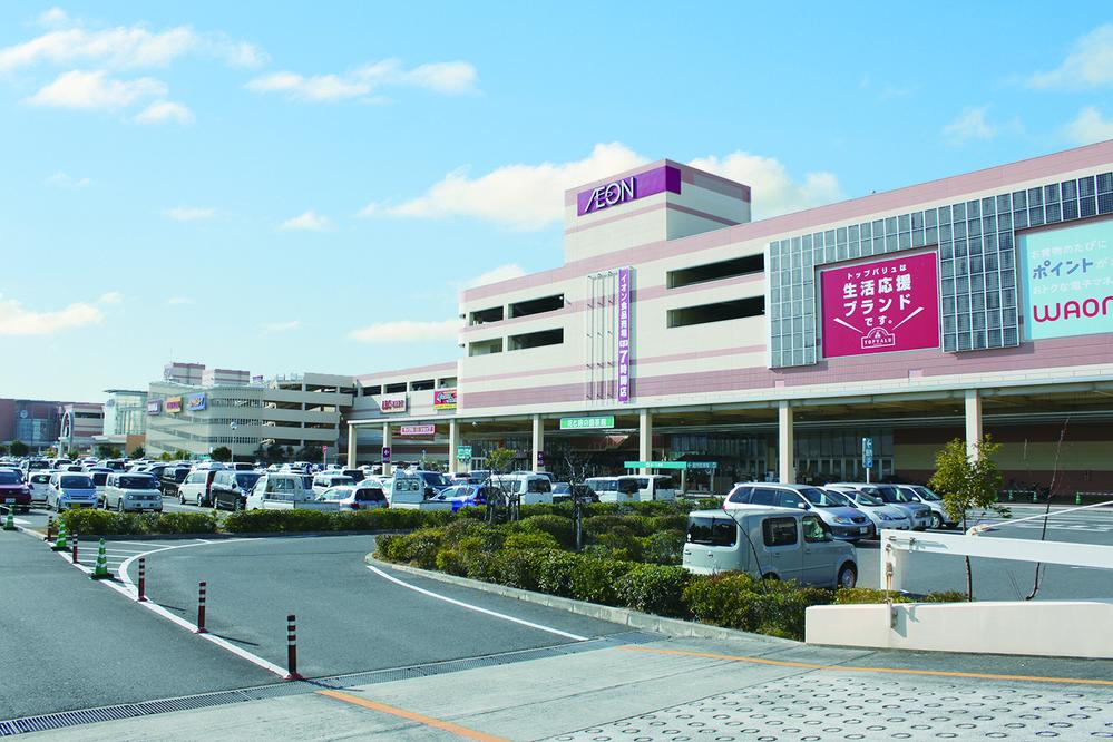 Shopping centre. 1100m to Aeon Mall Rinku Sennan store
