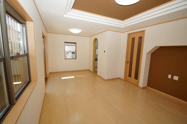 Living. 17.2 Pledge of LDK