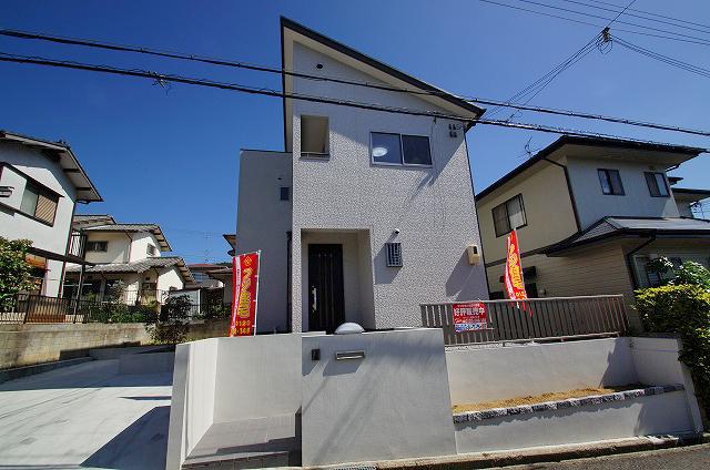 Local appearance photo. Heisei 24 years April built after construction Not tenants Property