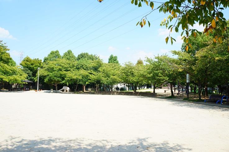 park. 400m to Sakura Park