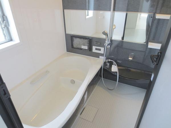 Same specifications photo (bathroom). Bus is an image. Of course, with heating dryer, Accent panel, etc., You can you like to wish you